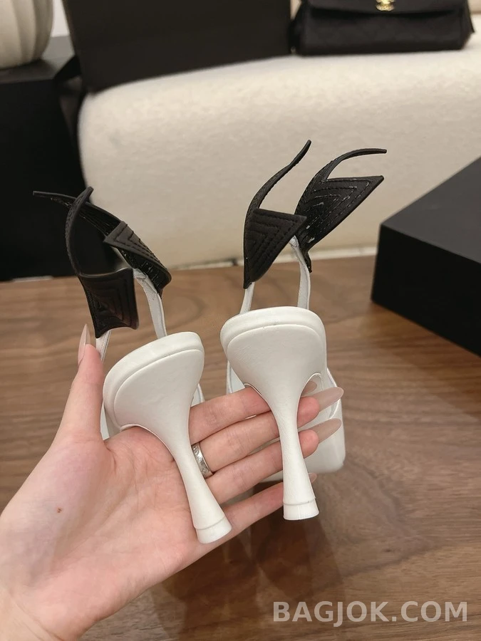 샤넬 샤넬 투톤 하트 슬링백 힐 상세 이미지