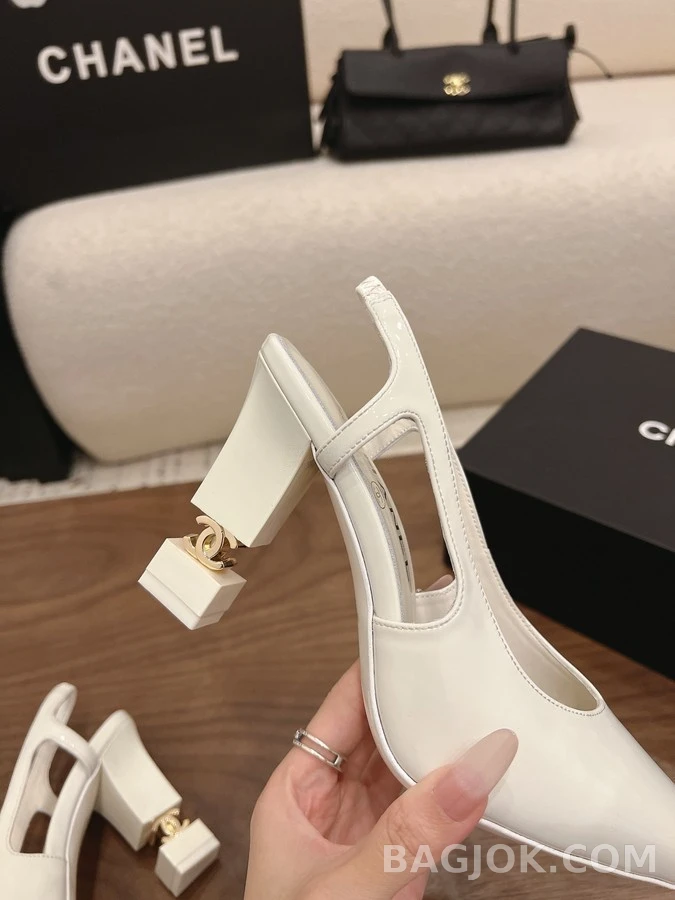샤넬 샤넬 큐브 블록힐 슬링백 상세 이미지