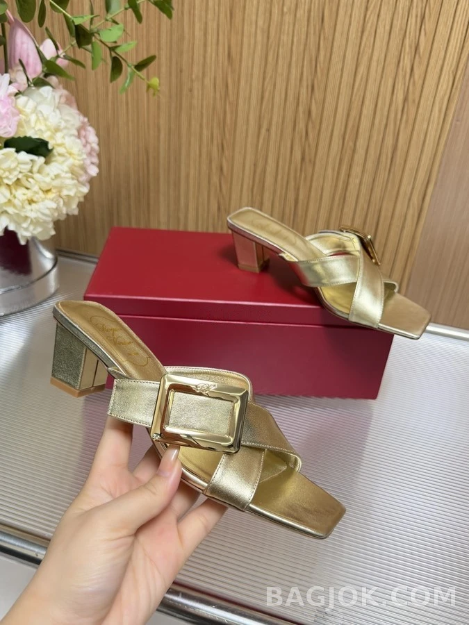 로저 비비에 로저비비에 스퀘어 버클 크로스 스트랩 뮬 상세 이미지