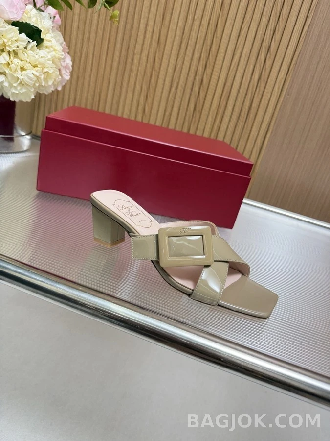 로저 비비에 로저비비에 스퀘어 버클 뮬 샌들 상세 이미지
