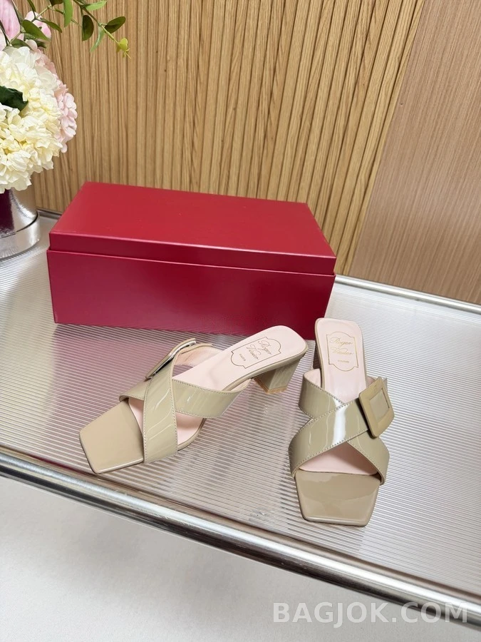로저 비비에 로저비비에 스퀘어 버클 뮬 샌들 상세 이미지
