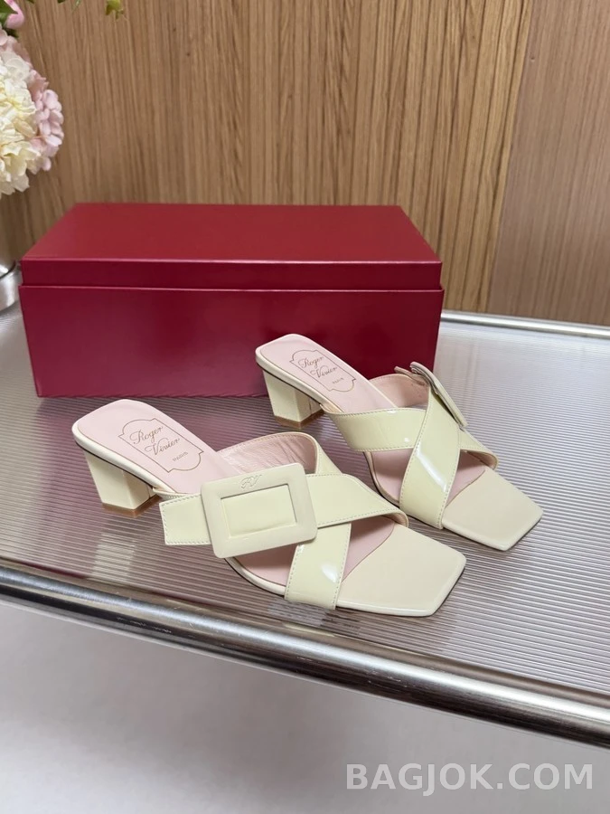 로저 비비에 로저비비에 사각 버클 교차 스트랩 뮬 샌들 상세 이미지