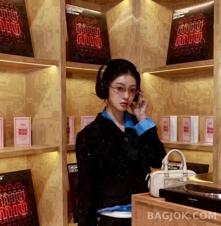 미우미우 미우미우 무테 타원형 아이웨어 상세 이미지