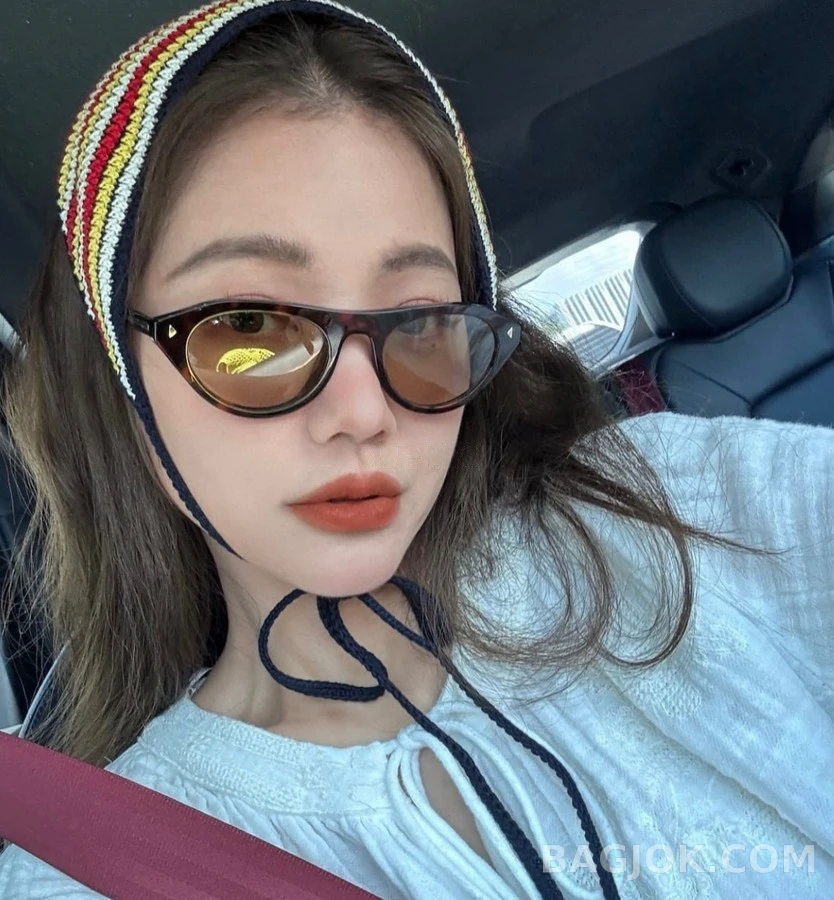 프라다 프라다 토터스셸 캣아이 선글라스 상세 이미지
