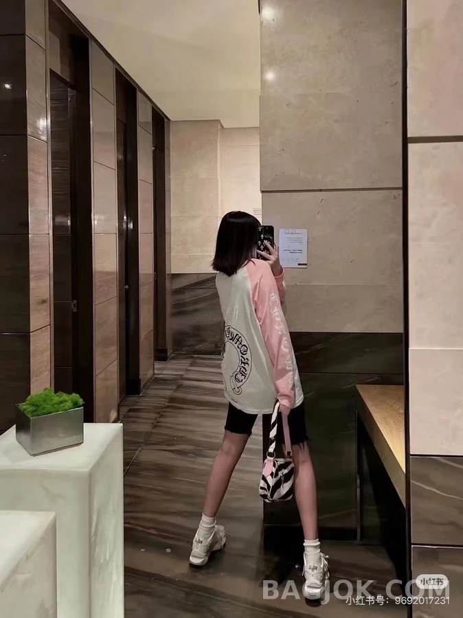 크롬하츠 크롬하츠 배색 래글런 긴팔 티셔츠 상세 이미지