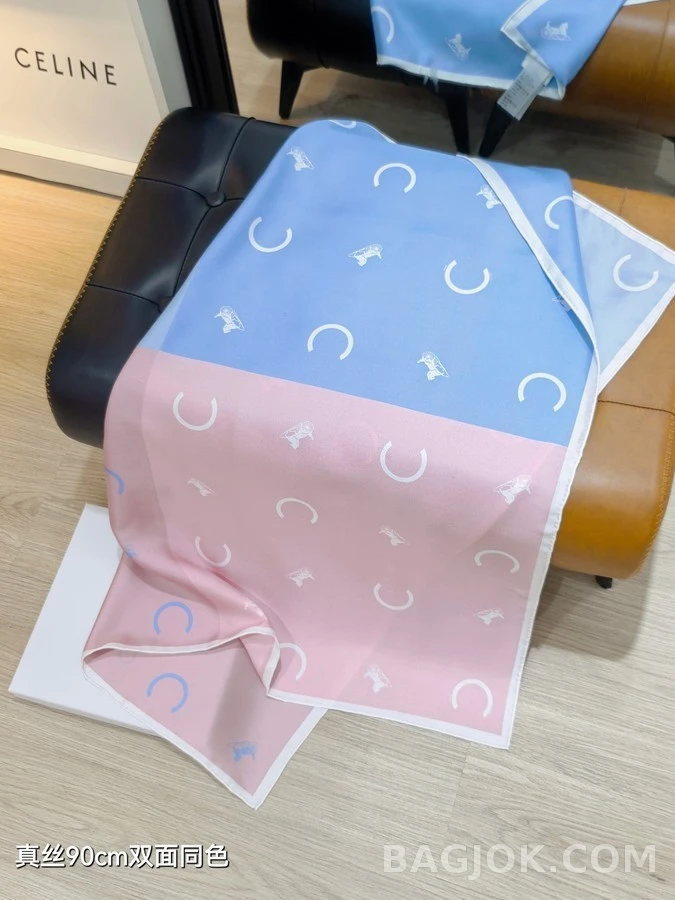 셀린느 셀린느 쿼드 컬러 블록 홀스 모티프 스카프 상세 이미지