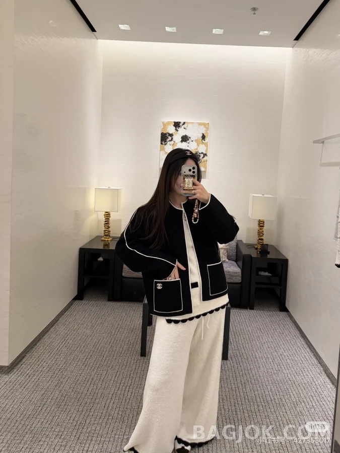 샤넬 샤넬 배색 로고 니트 가디건 상세 이미지