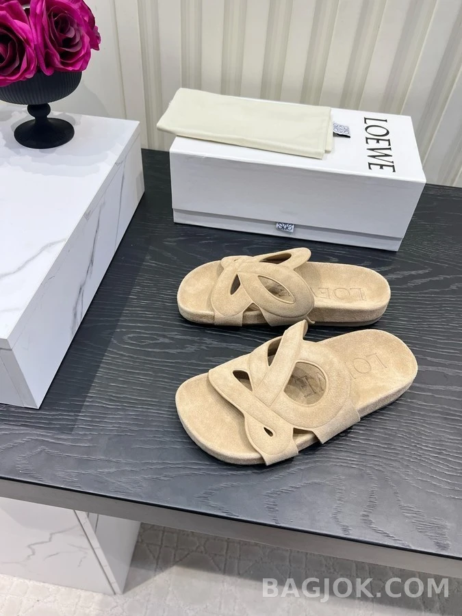 로에베 로에베 스웨이드 컷아웃 슬리퍼 상세 이미지