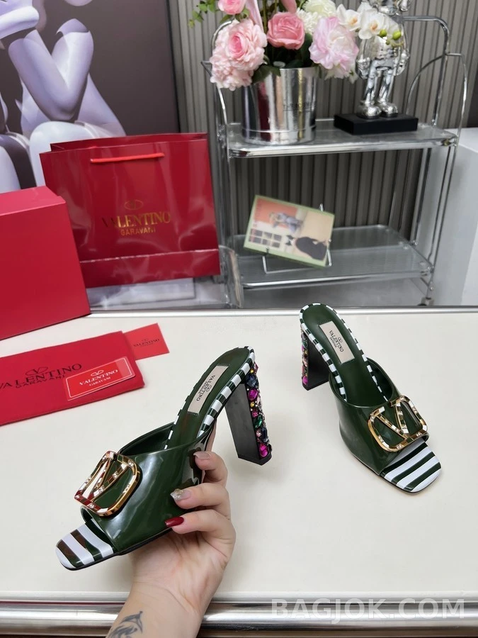 발렌티노 발렌티노 V로고 쥬얼 블록힐 뮬 상세 이미지