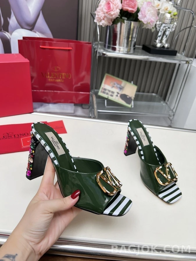 발렌티노 발렌티노 V로고 쥬얼 블록힐 뮬 상세 이미지