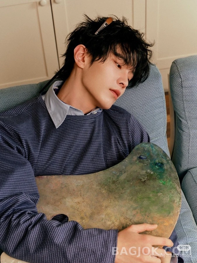 미우미우 미우미우 감색 자카드 긴팔 티셔츠 상세 이미지