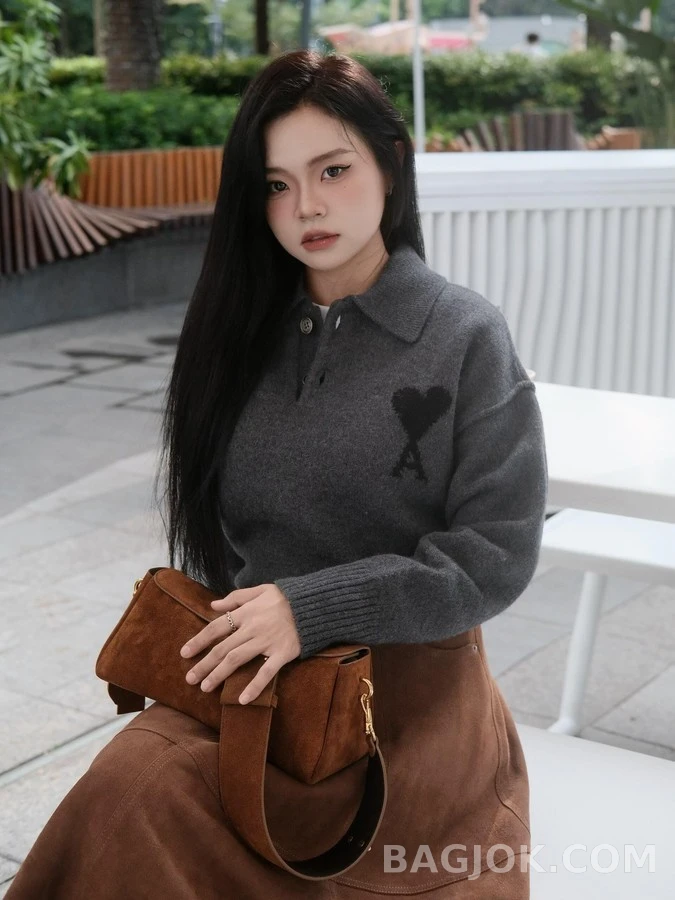아미 아미 하트 로고 폴로 니트 상세 이미지