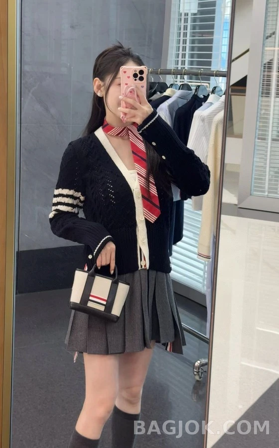 톰브라운 톰브라운 오픈워크 스트라이프 가디건 상세 이미지