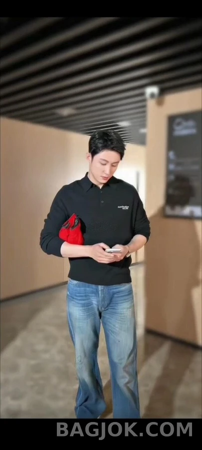 아크네 스튜디오 아크네 스튜디오 레터링 카라 니트 상세 이미지
