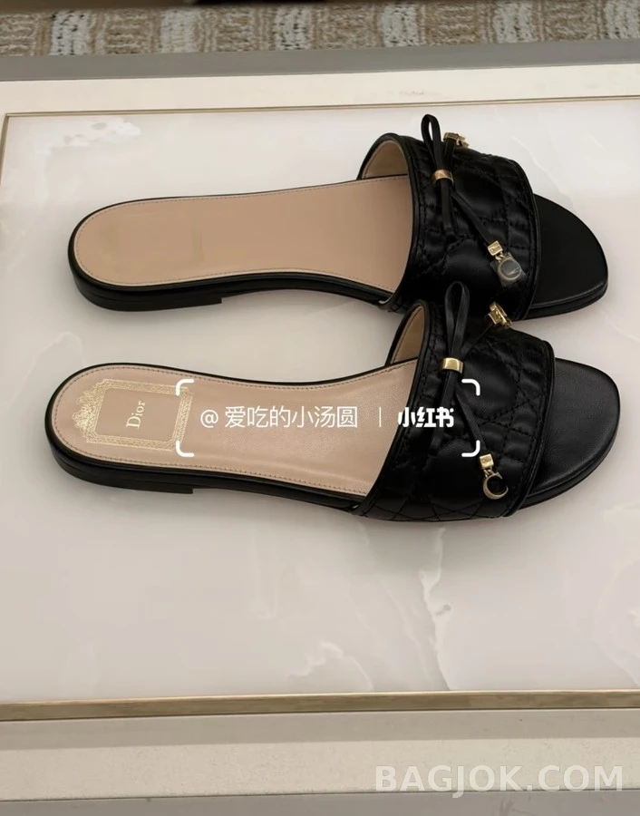 디올 디올 까나쥬 퀼팅 리본 슬라이드 상세 이미지