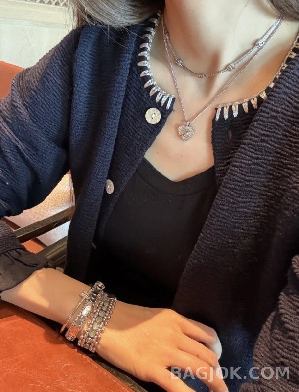 샤넬 샤넬 하트 더블 C 펜던트 목걸이 상세 이미지