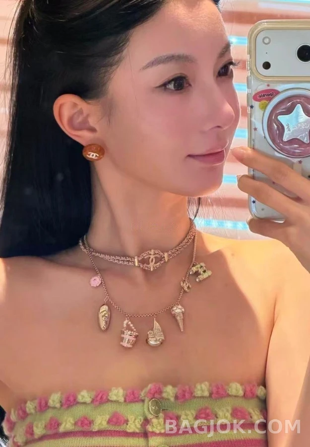 샤넬 샤넬 스프링 참 장식 목걸이 상세 이미지