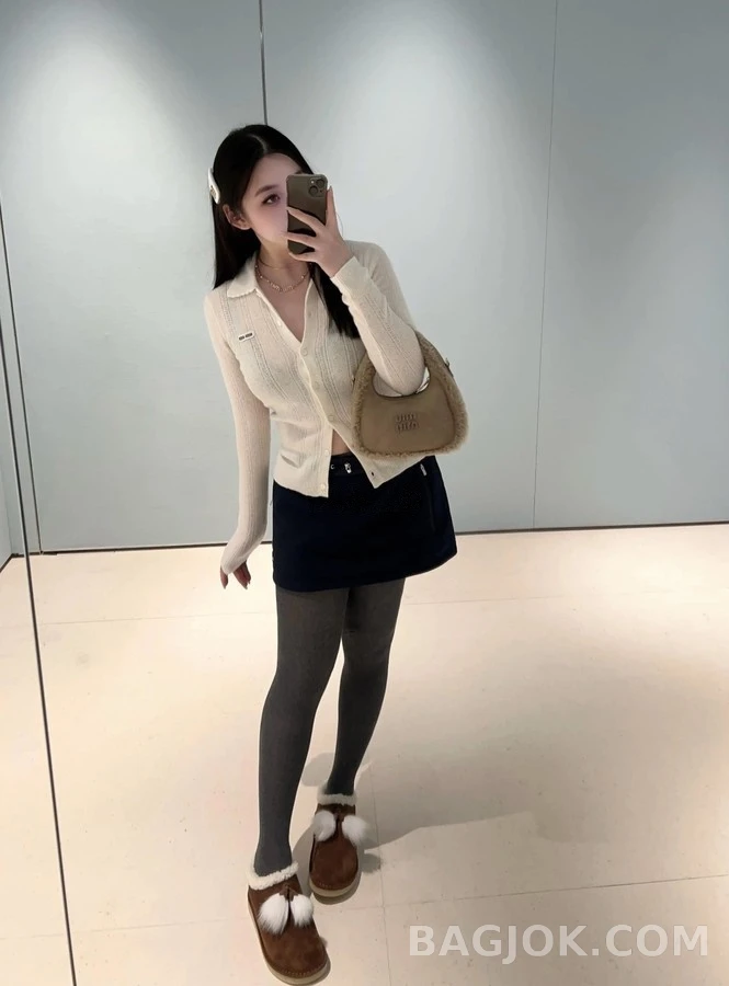 미우미우 미우미우 폴로 카라 니트 가디건 상세 이미지