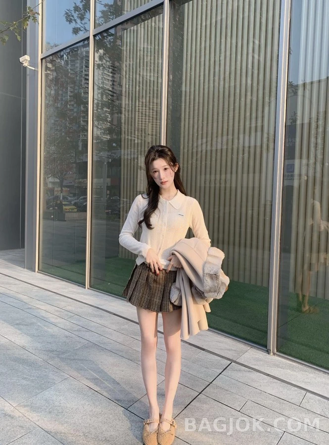 미우미우 미우미우 폴로 카라 니트 가디건 상세 이미지