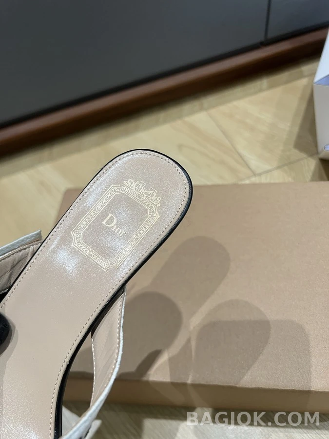 디올 디올 J'A 텍스트 스트랩 샌들 상세 이미지