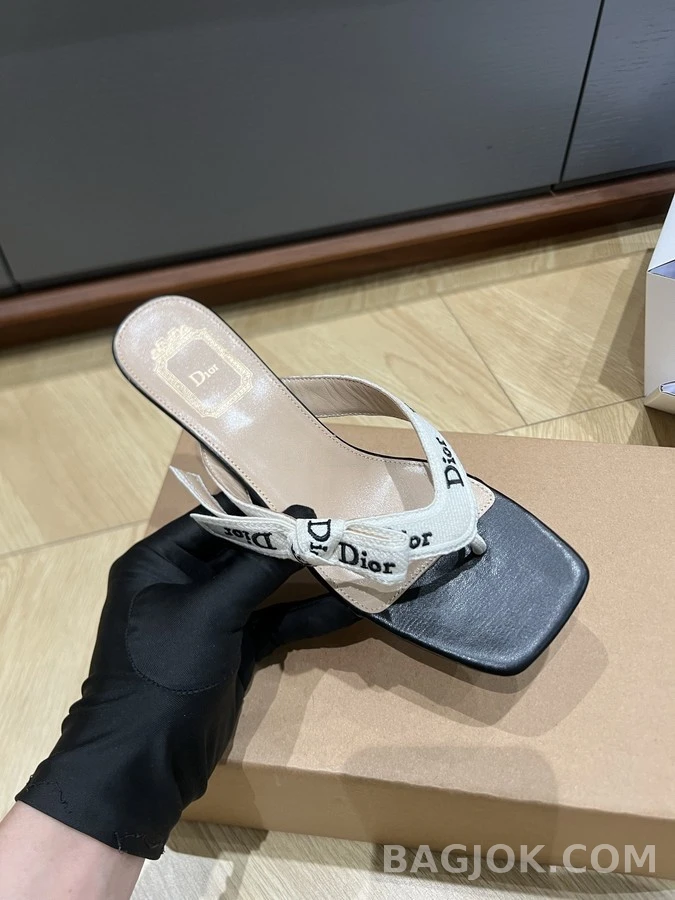 디올 디올 J'A 텍스트 스트랩 샌들 상세 이미지