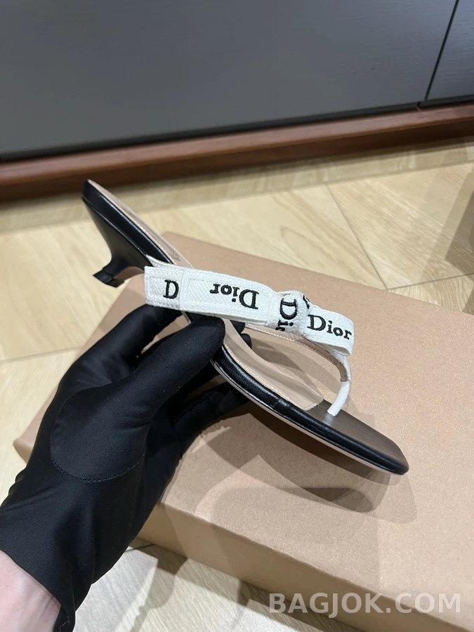 디올 디올 J'A 텍스트 스트랩 샌들 상세 이미지