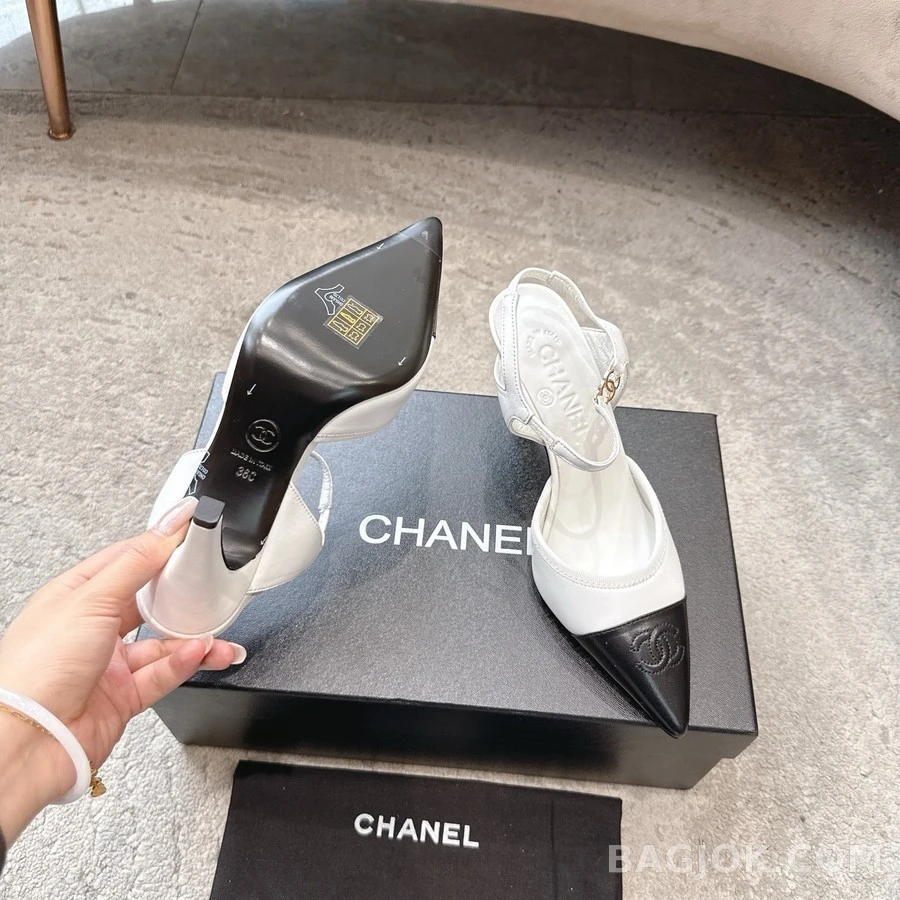 샤넬 샤넬 투톤 로고 포인티드 슬링백 힐 상세 이미지