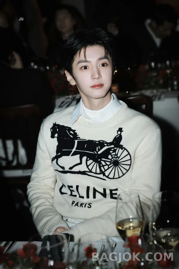 셀린느 셀린느 호스캐리지 로고 니트 상세 이미지