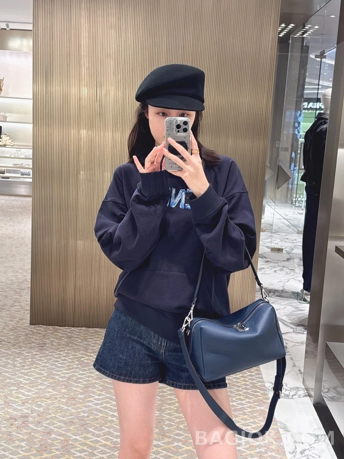 펜디 펜디 자수 핸드페인팅 로고 후드티 상세 이미지
