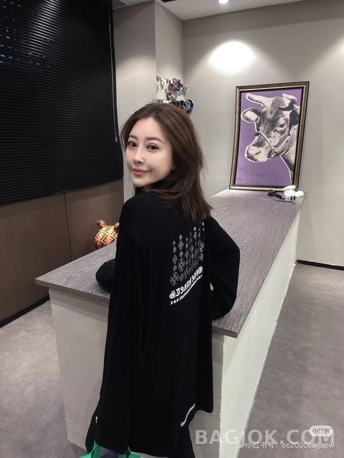 크롬하츠 크롬하츠 크로스 로고 긴팔 티셔츠 상세 이미지