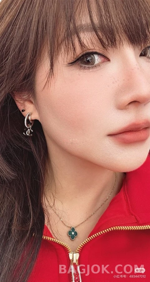 샤넬 샤넬 더블 C 다이아몬드 후프 귀걸이 상세 이미지