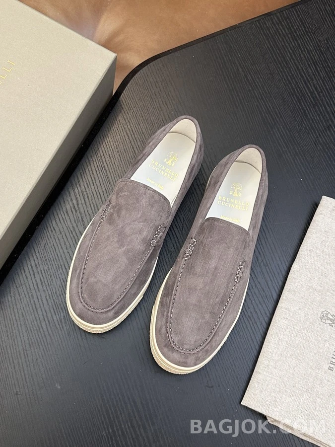 브루넬로 쿠치넬리 브루넬로 쿠치넬리 스웨이드 모카신 로퍼 상세 이미지