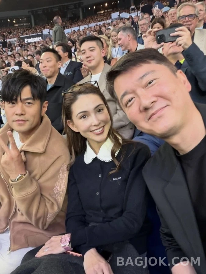 미우미우 미우미우 탈착식 카라 캐시미어 가디건 상세 이미지