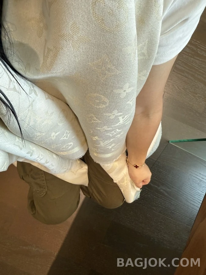 루이비통 루이비통 모노그램 자카드 숄 상세 이미지