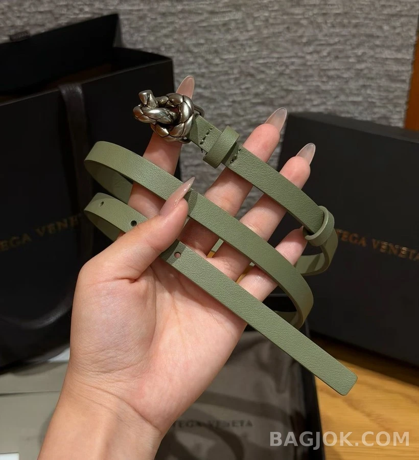 보테가베네타 보테가 베네타 매듭 버클 가죽 벨트 상세 이미지