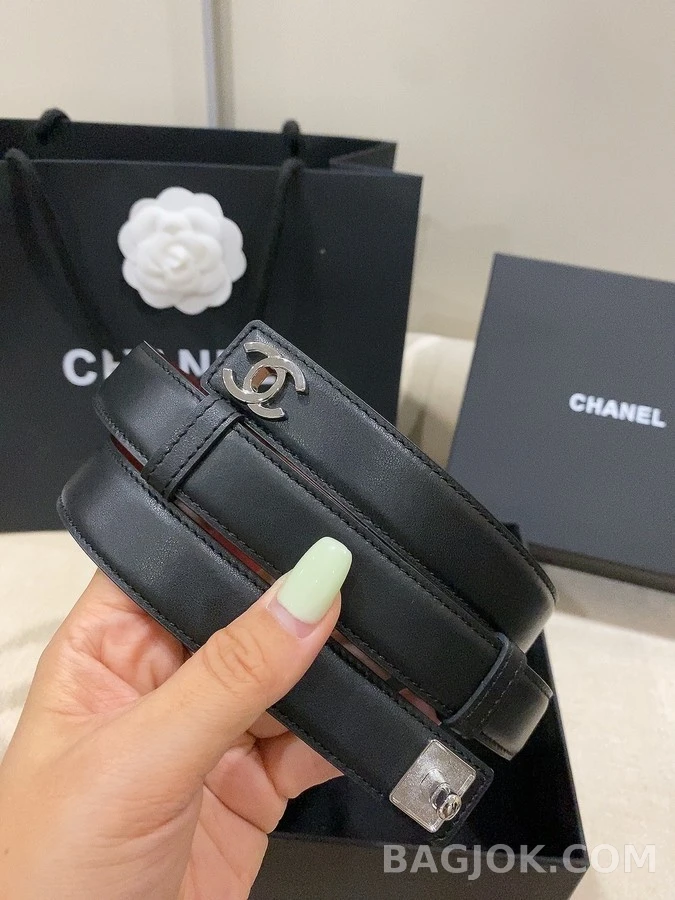샤넬 샤넬 더블 C 로고 가죽 벨트 상세 이미지