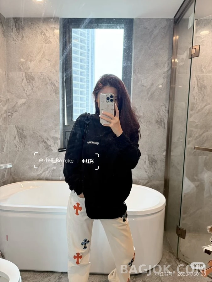크롬하츠 크롬하츠 스크롤 포켓 긴팔 티셔츠 상세 이미지