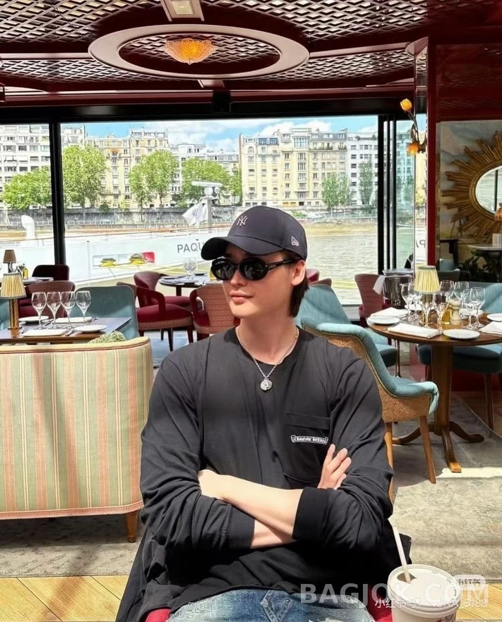 크롬하츠 크롬하츠 스크롤 포켓 긴팔 티셔츠 상세 이미지