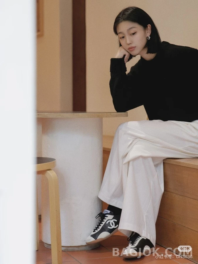 샤넬 샤넬 앤 로고 스니커즈 상세 이미지