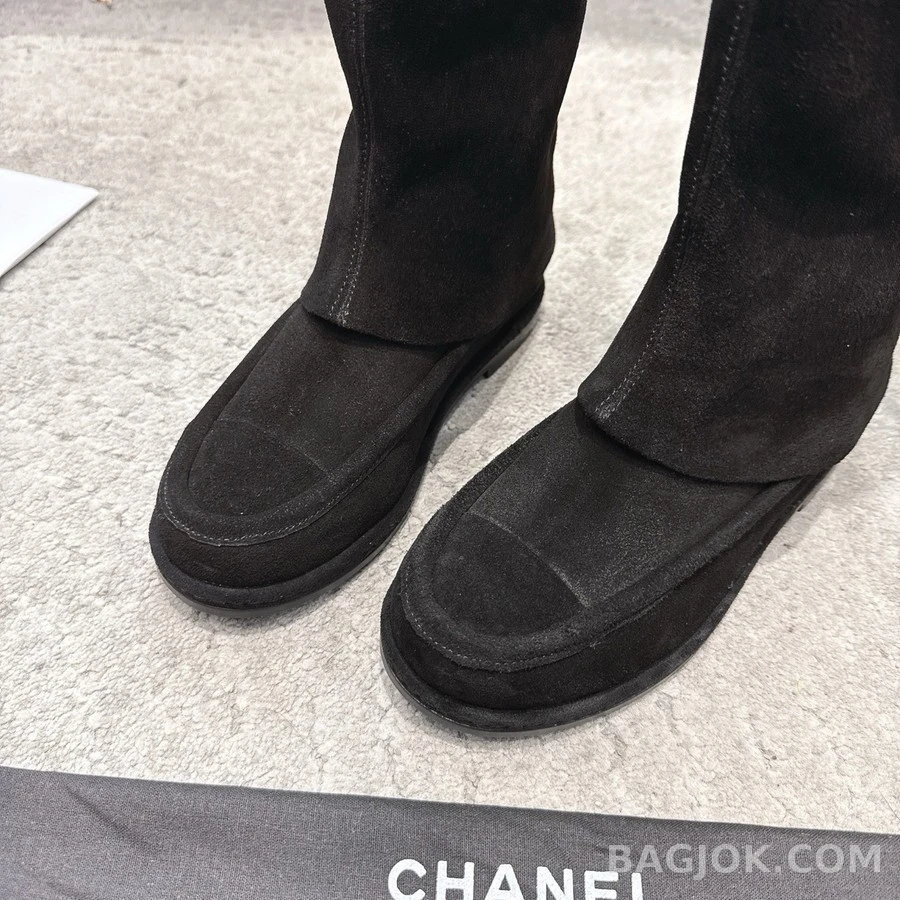 샤넬 샤넬 더블 C 스웨이드 롱 부츠 상세 이미지