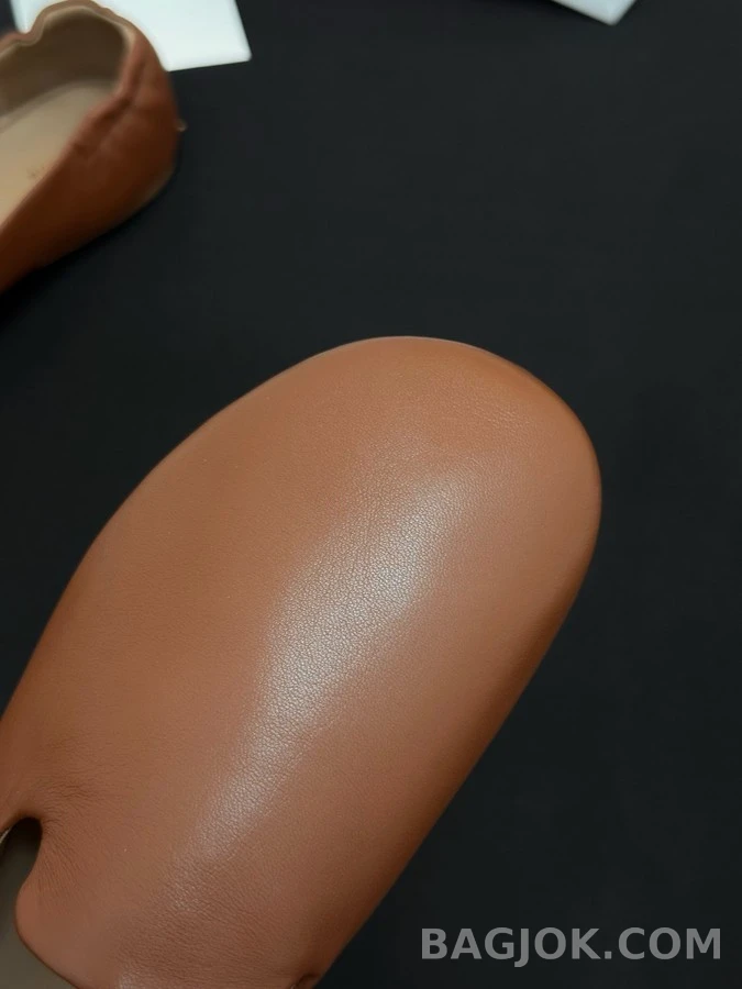 더로우 더로우 후면 밴딩 레더 로퍼 상세 이미지
