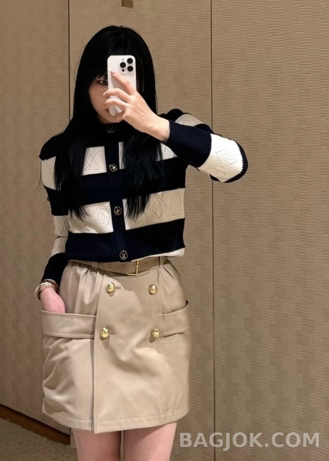 루이비통 루이비통 모노그램 스트라이프 긴팔 티셔츠 상세 이미지