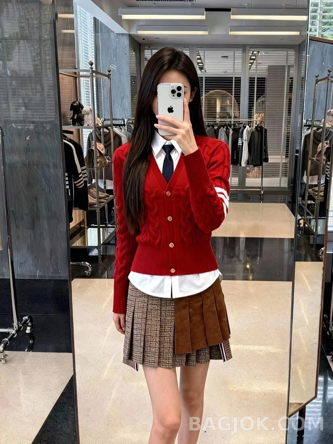 톰브라운 톰브라운 스트라이프 케이블 니트 가디건 상세 이미지