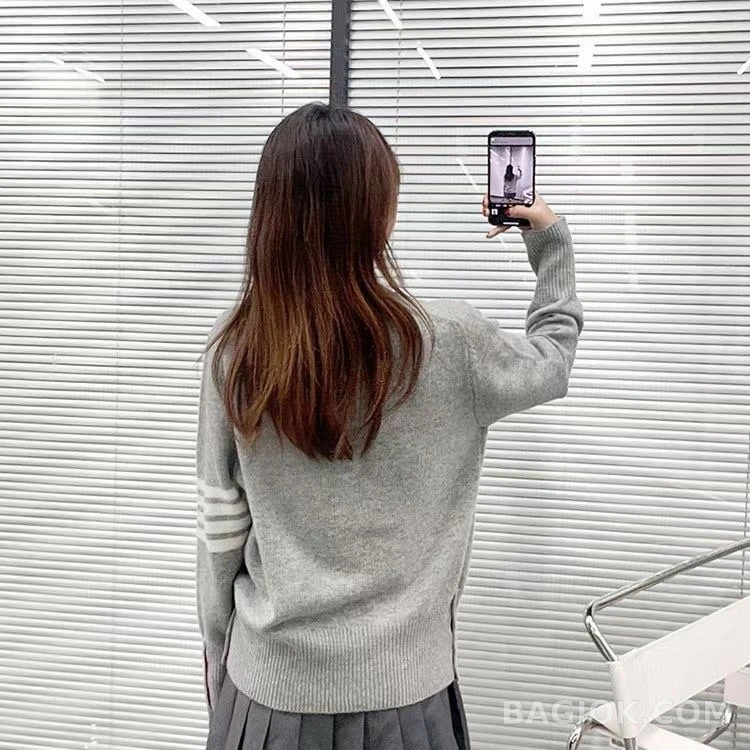 톰브라운 톰브라운 4바 스트라이프 가디건 상세 이미지