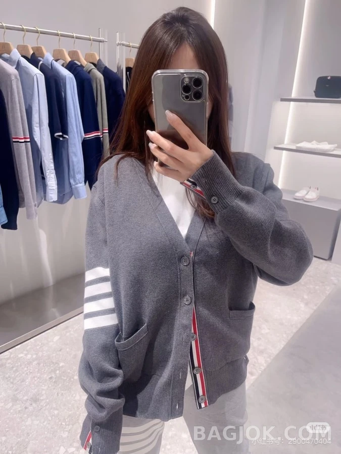 톰브라운 톰브라운 4선 스트라이프 가디건 상세 이미지