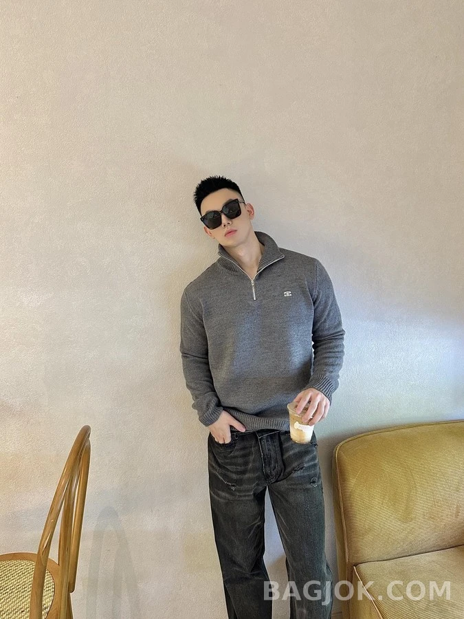 셀린느 셀린느 트리옹프 자수 반집업 니트 상세 이미지