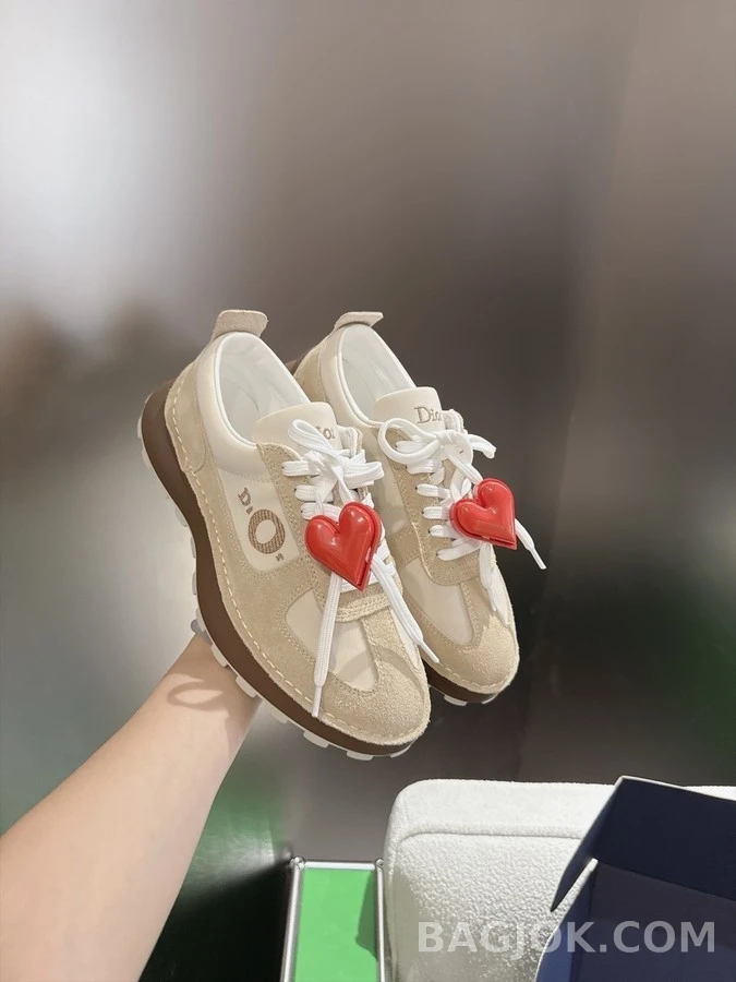 디올 디올 스쿼시 스니커즈 상세 이미지