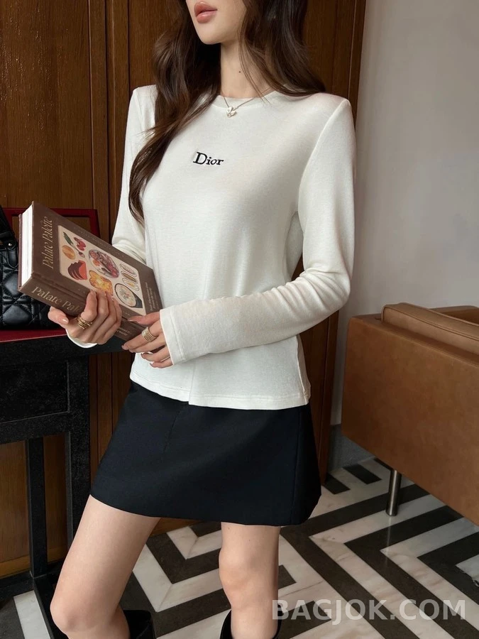 디올 디올 레터링 긴팔 티셔츠 상세 이미지