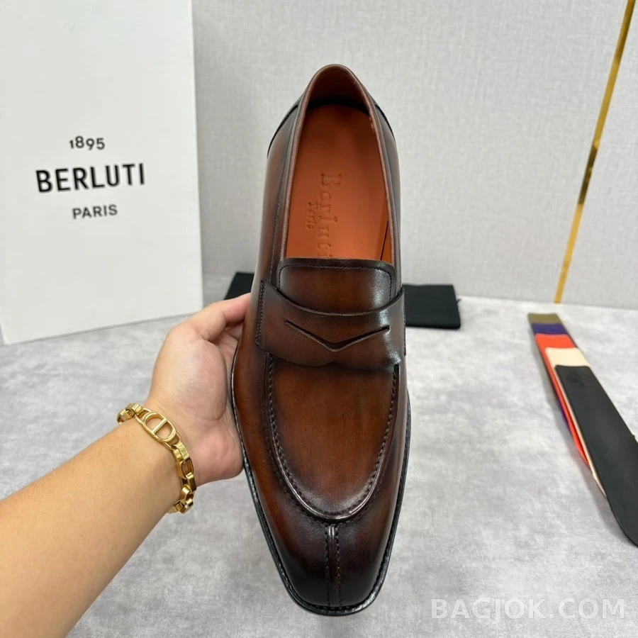벨루티 벨루티 레더 페니 로퍼 상세 이미지