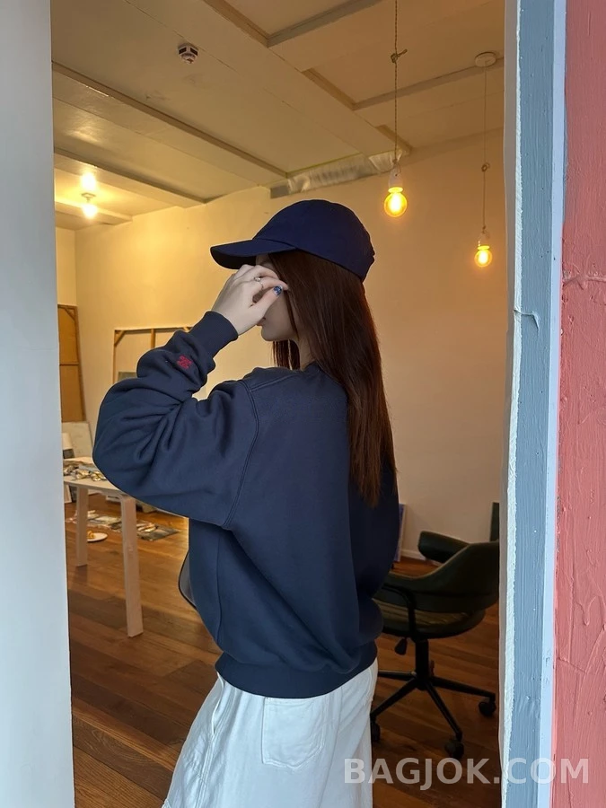 셀린느 셀린느 아치 레터링 맨투맨 상세 이미지